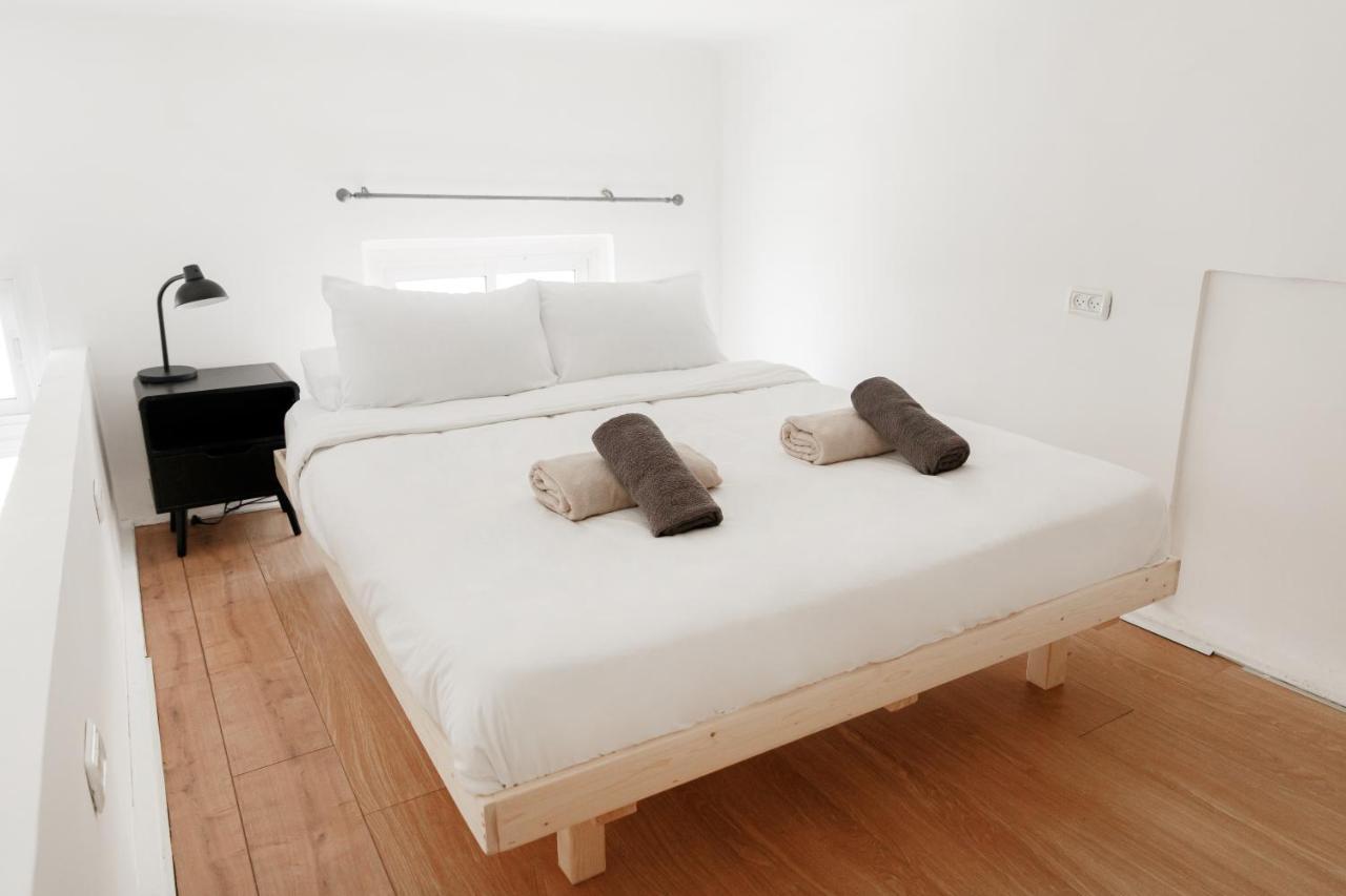 Theodor Apartments By Gamtiza テル・アビブ エクステリア 写真